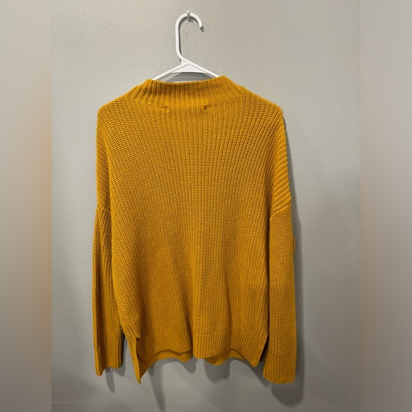 NWT Max Studio Mock Neck Mustard Sweater Size Large - Picture 2 of 5